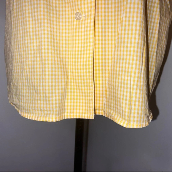 Karen Scott M,Yellow/White Checkered Embroidered butterfly flower button front - Picture 8 of 13